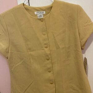 Jones New York size 12 P color Chablis